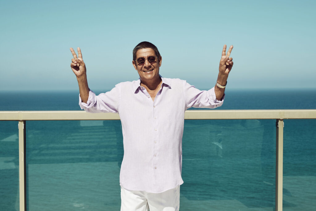 12.-Zeca-Pagodinho-Foto-Guto-Costa-scaled