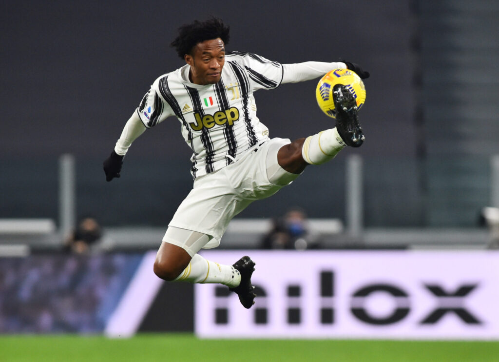 Juan Cuadrado durante partida da Juventus contra a Atalanta pelo Campeonato Italiano