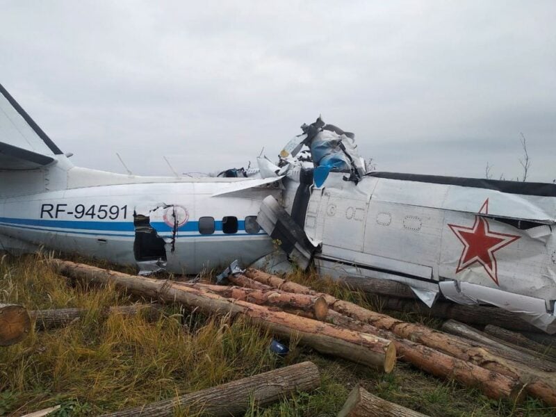2021-10-10t074241z-1921877489-rc2v6q9au4ii-rtrmadp-3-russia-airplane-e1633881085459
