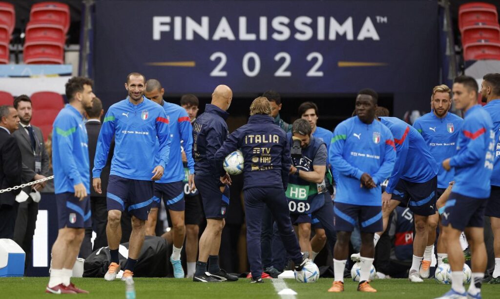 2022-05-31t163847z_1823993412_up1ei5v1a8msr_rtrmadp_3_soccer-finalissima-ita-arg-preview-1