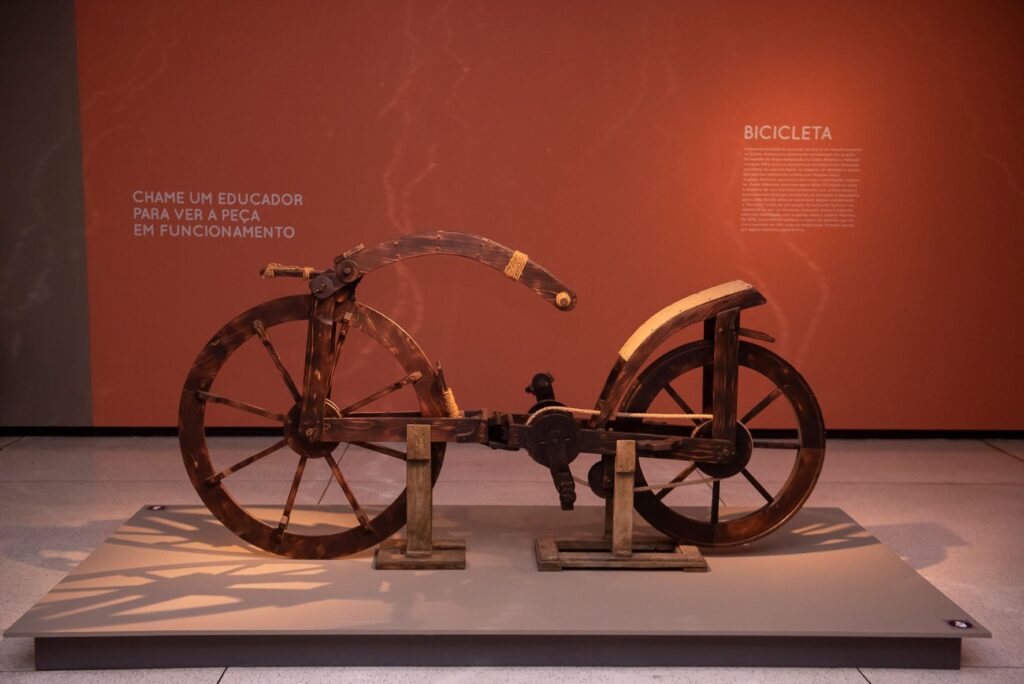 A-bicicleta-uma-das-invencoes-de-da-Vinci-e-que-estao-no-MON