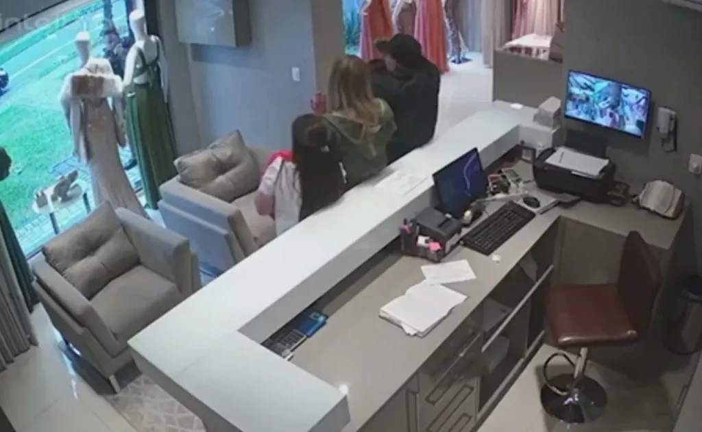 ASSALTO-REFÉM-HUGO-LANGE