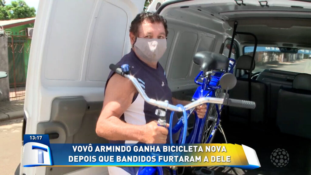 Apos-ter-bicicleta-furtada-idoso-ganha-uma-bike-nova-de-telespectadores-