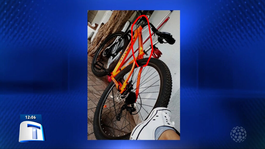 Bicicleta-avaliada-em-quase-2-mil-reais-e-furtada-em-padaria-