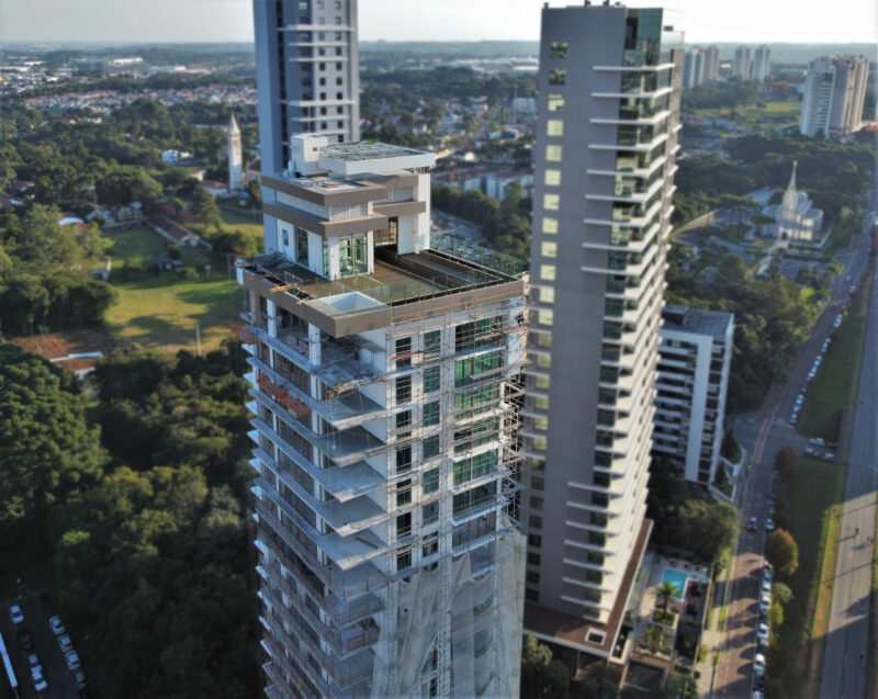 Edificio-Seventy-Upper-Mansion-em-construcao-em-Curitiba-Foto-Divulgacao-Construtora-Andrade-Ribeiro-scaled-e1651698244602