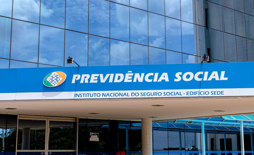 Governo-libera-pagamento-do-13o-a-aposentados-nesta-quinta Benefício será pago a segurados e dependentes da Previdência Social