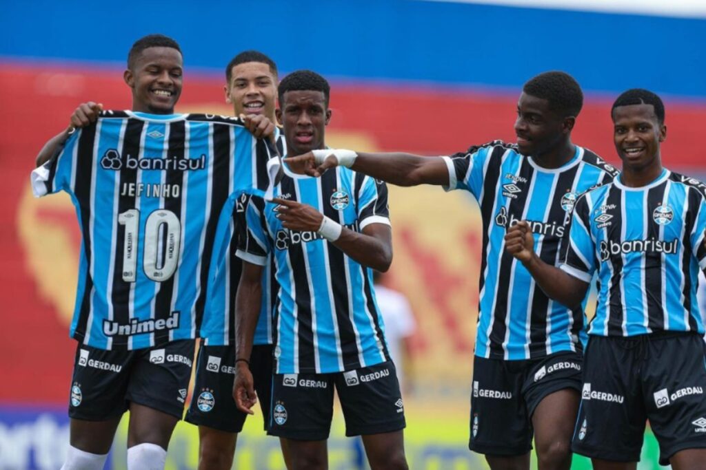 Gremio-goleia-Copinha Grêmio-goleia-Copinha