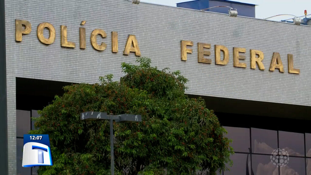 Homem-que-matou-policial-aposentado-sai-do-hospital-e-e-levado-para-a-sede-da-PF-