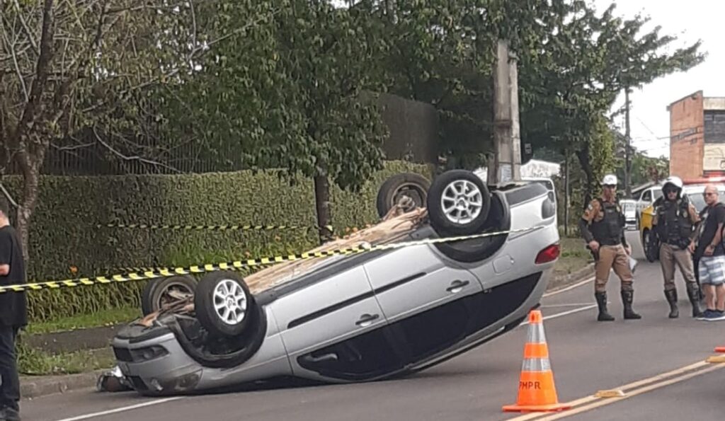 IDOSO-MORRE-CARRO IDOSO-MORRE-CARRO