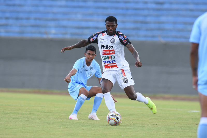 Arquivo/Gustavo Oliveira/LEC