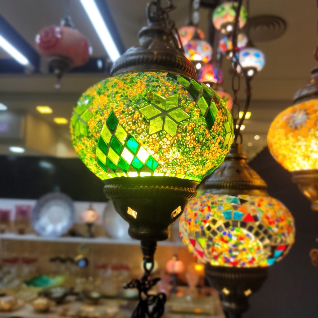 Lustres-da-Turquia-feira-volta-ao-mundo