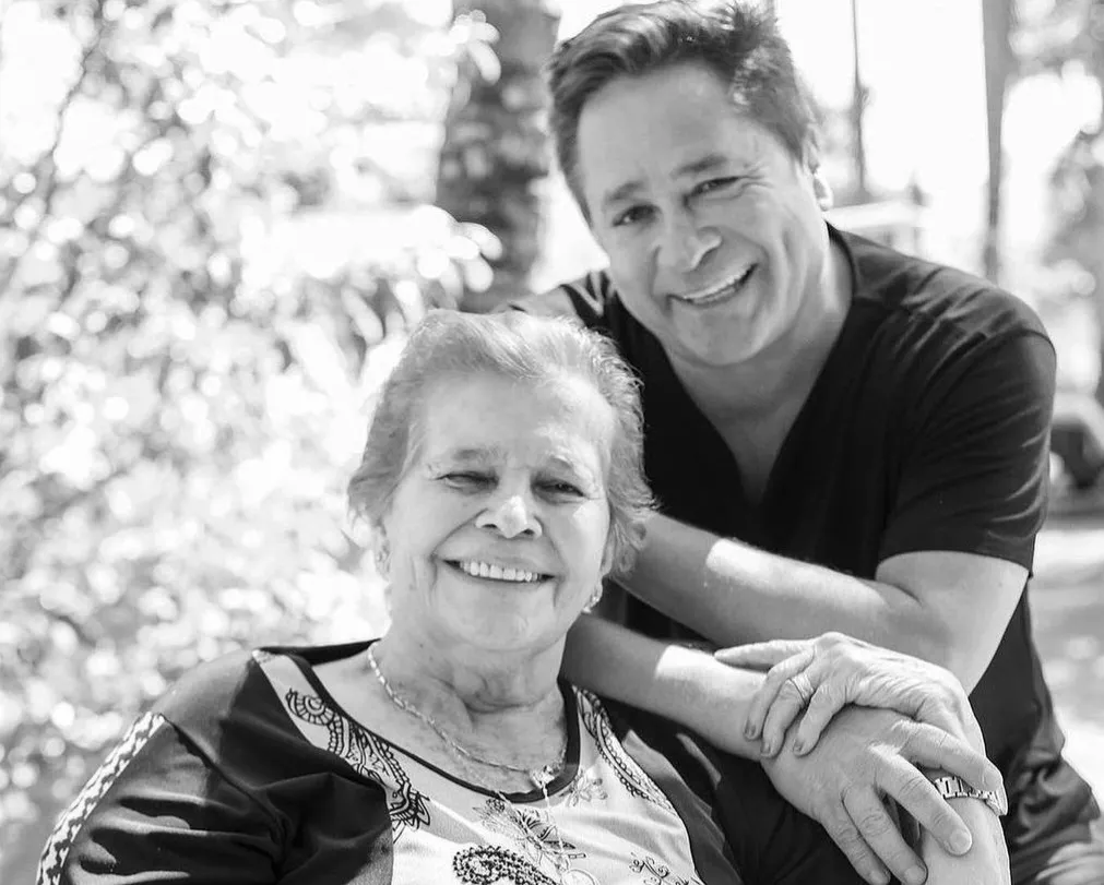 MORRE-MAE-LEONARDO MORRE-MÃE-LEONARDO