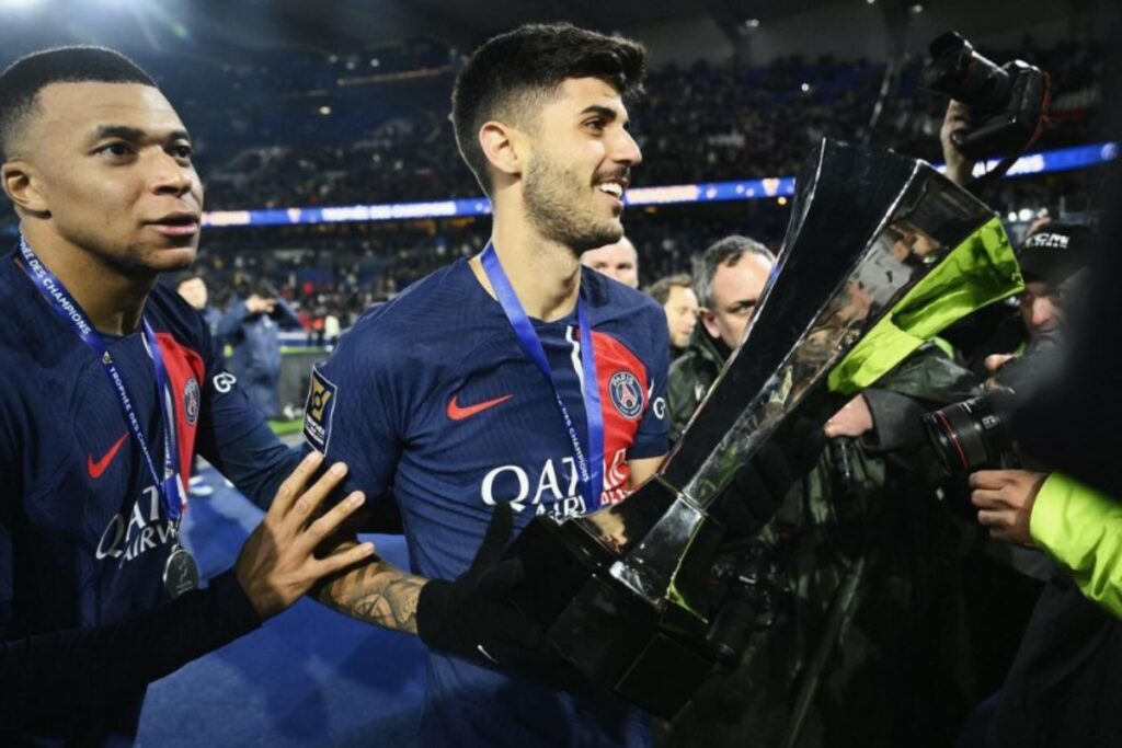 Mbappe-Beraldo-PSG