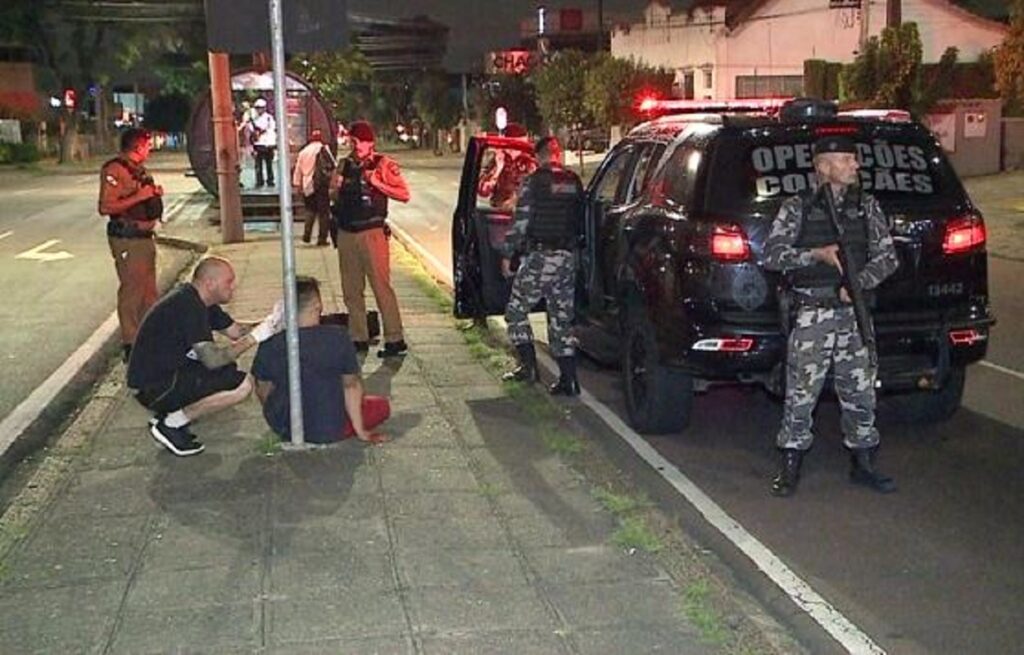 Motorista-de-aplicativo-e-agredido-durante-assalto-no-Parolin-em-Curitiba motorista-aplicativo-assalto-parolin-curitiba