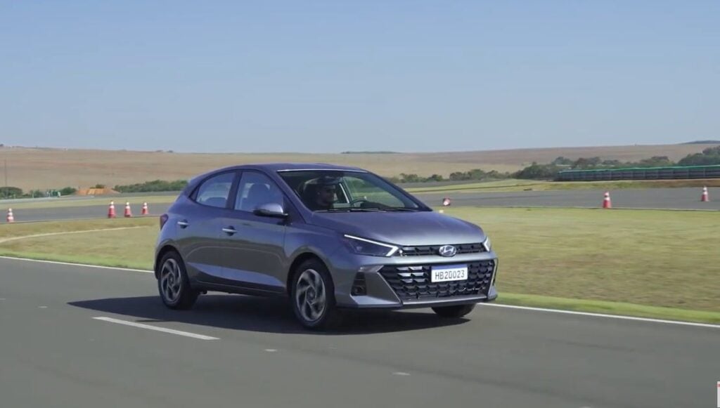 Novo-Hyundai-HB20-mudou-para-ficar-mais-bonito-e-mais-eficiente