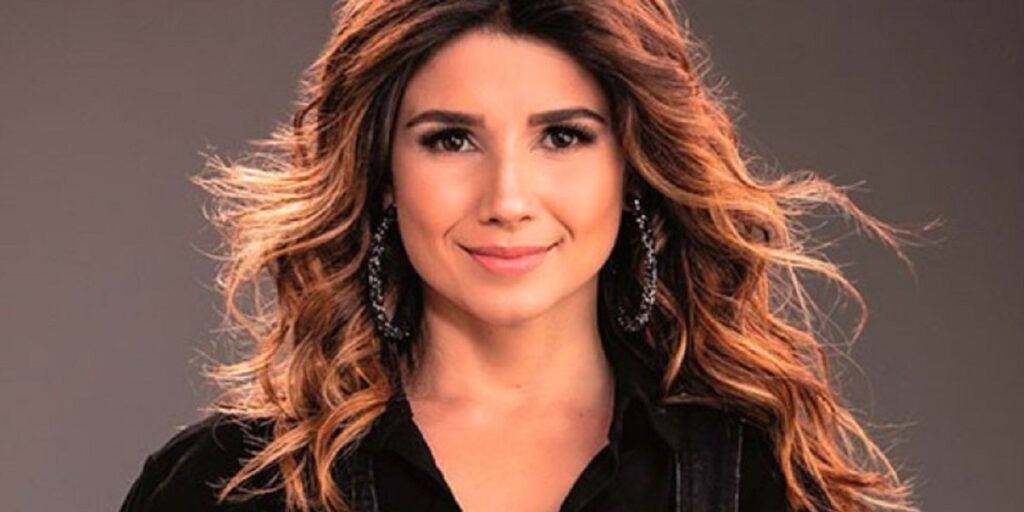 Paula-Fernandes-2