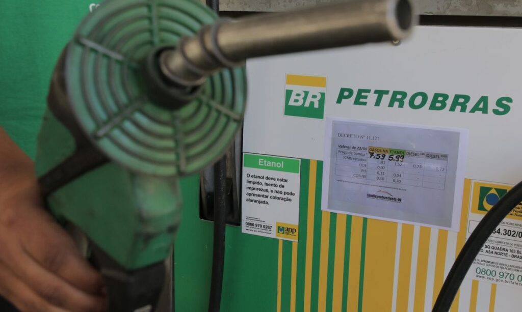 Preco-de-combustivel-canal-de-denuncias-e-lancado-pelo-governo Preço de combustível: canal de denúncias é lançado pelo governo