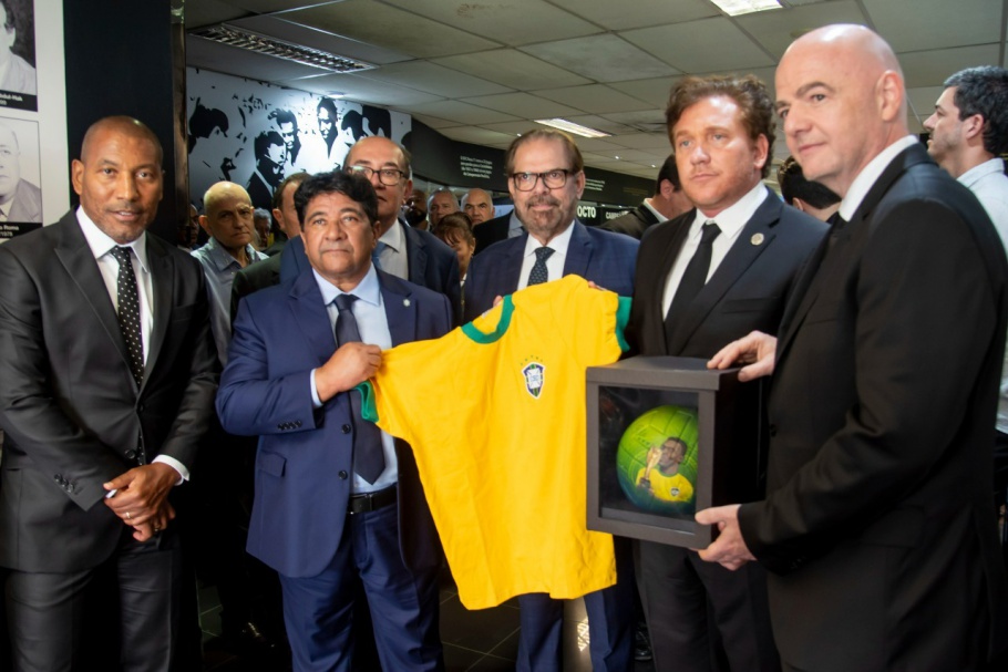 Presidente-Fifa-estadios-nome-Pele Presidente-Fifa-estadios-nome-Pele