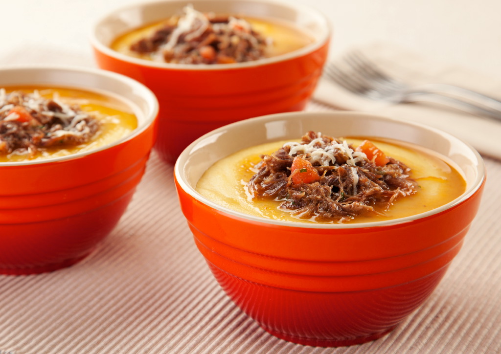 RAGU-DE-RABADA-COM-POLENTA