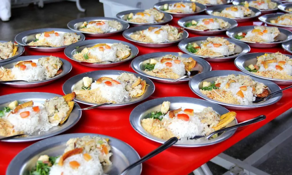SEDUC-AM-COMIDA-ALIMENTACAO-ESCOLAR