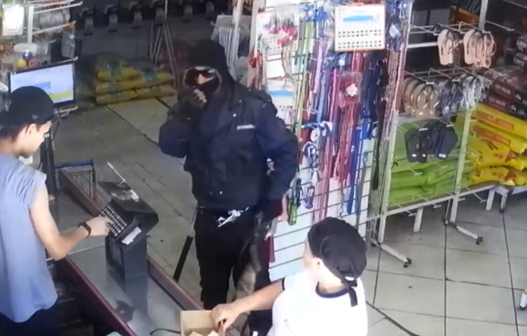 SEGURANCA-ASSALTO-MERCADO