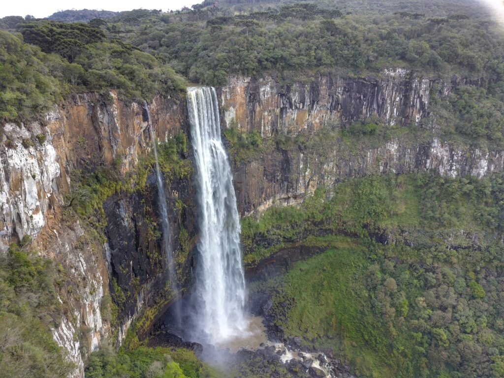 Salto São Francisco, em Guarapuava. 09/2019. Foto: José Fernando Ogura/AEN