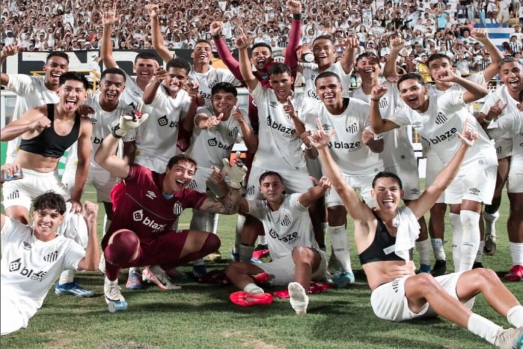 Santos-goleia-copinha