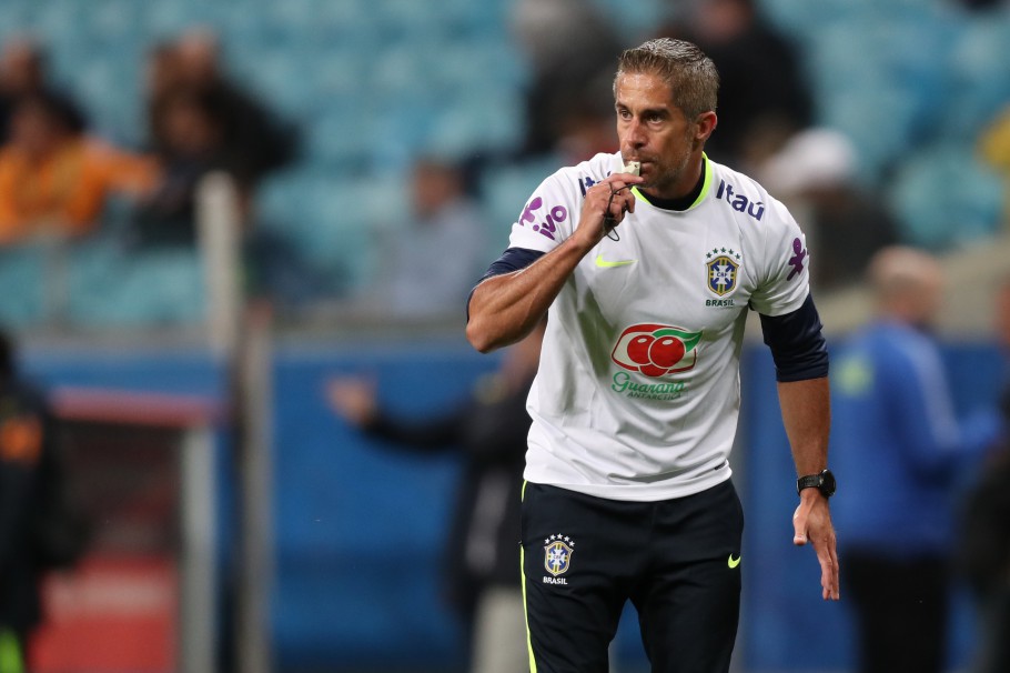 Sylvinho-novo-tecnico-albania Sylvinho-novo-tecnico-albania