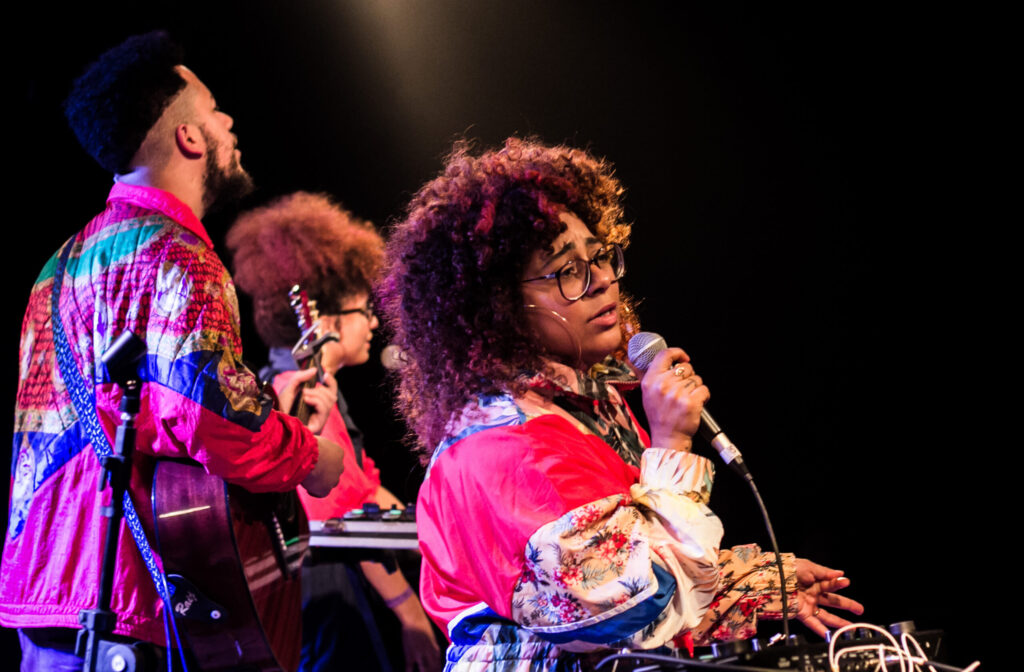 Tuyo-nos-showcases-_-Foto-Orue-Brasileiro-scaled