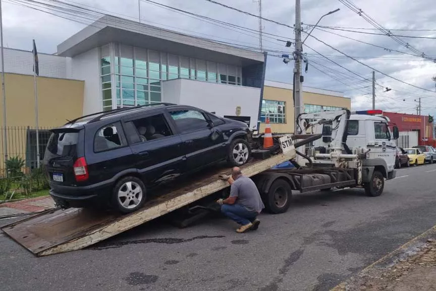 VEICULO-RETIRADO-DELEGACIA