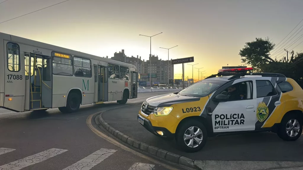 WhatsApp-Image-2023-05-16-at-08.08.21 Homem fica ferido em acidente entre moto e ônibus no Tarumã