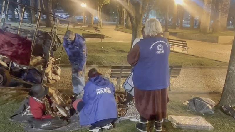 abordagem-pessoas-situacao-de-rua