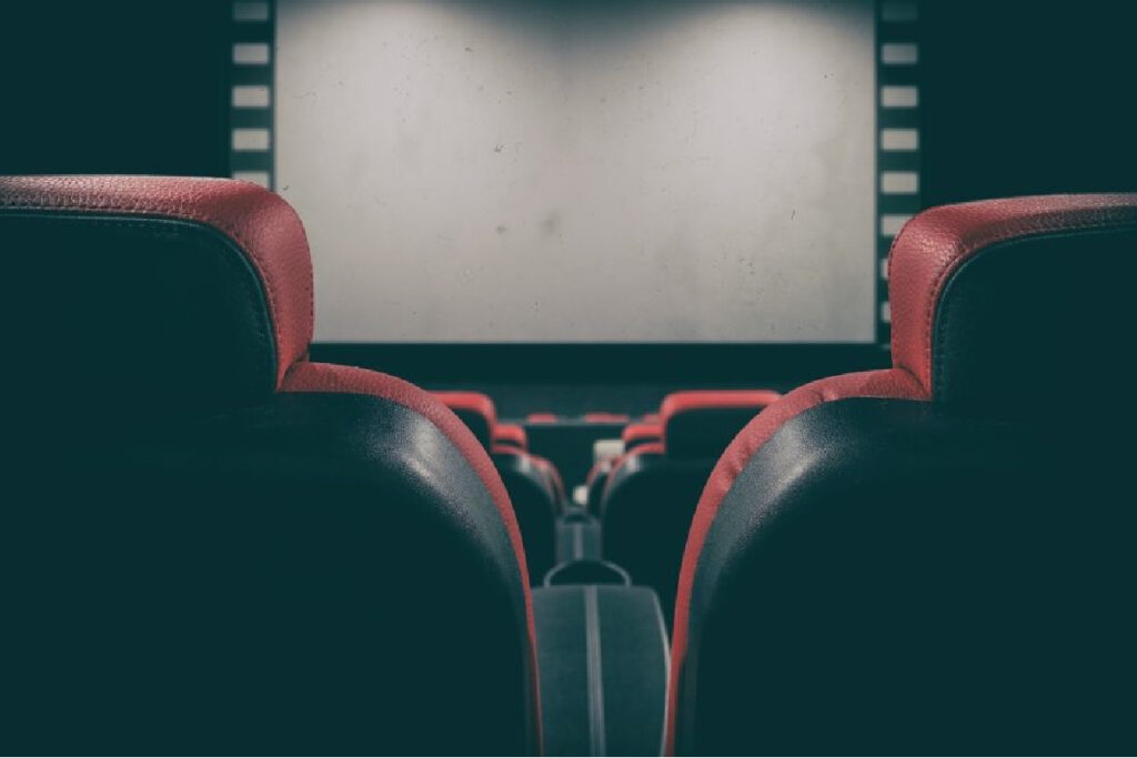 abuso-cinema-funcionario-crianca