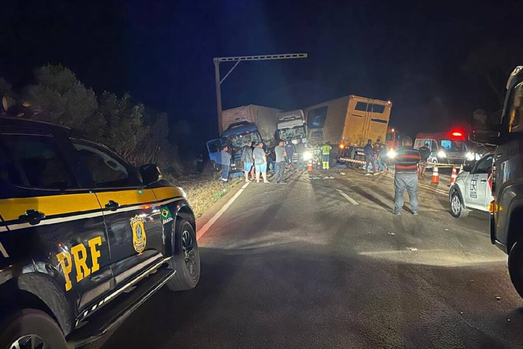 acidente-br-277-quatro-morrem