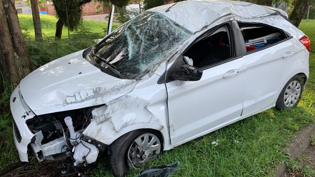 acidente-carro-02.01