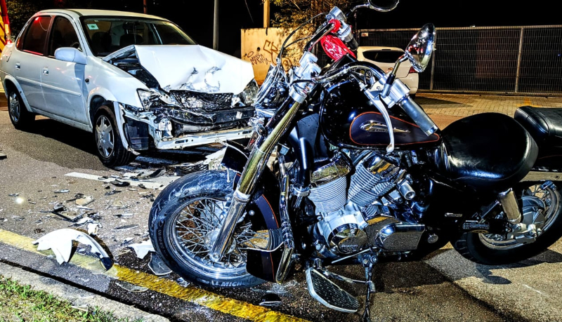 acidente-carro-moto-centro acidente-carro-moto-centro