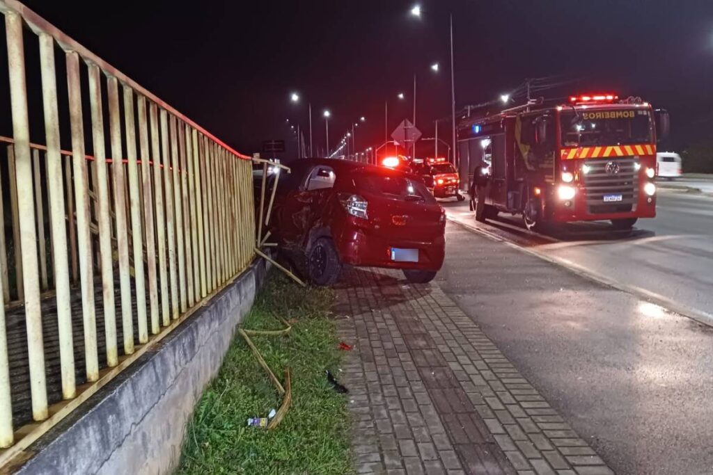 acidente-de-carro-ontem acidente-de-carro-ontem