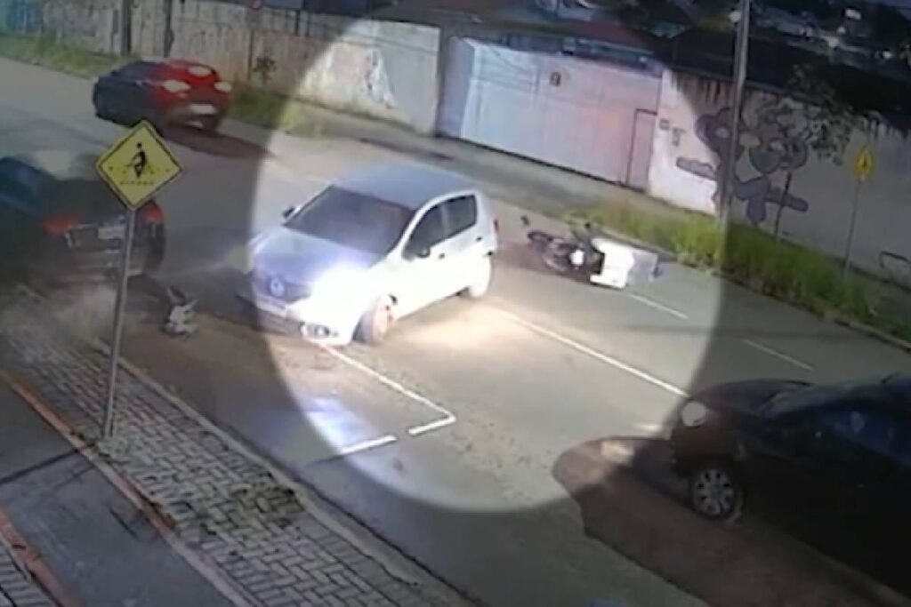 acidente-moto-curitiba-carro