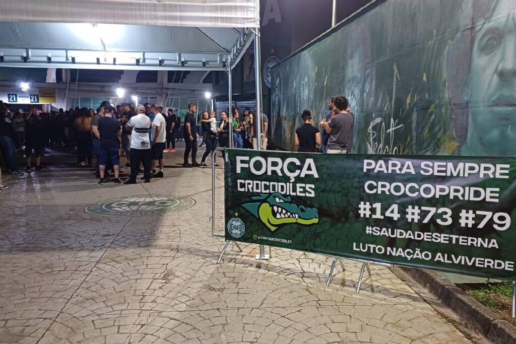 acidente-onibus-coritiba-crocodiles acidente-onibus-coritiba-crocodiles