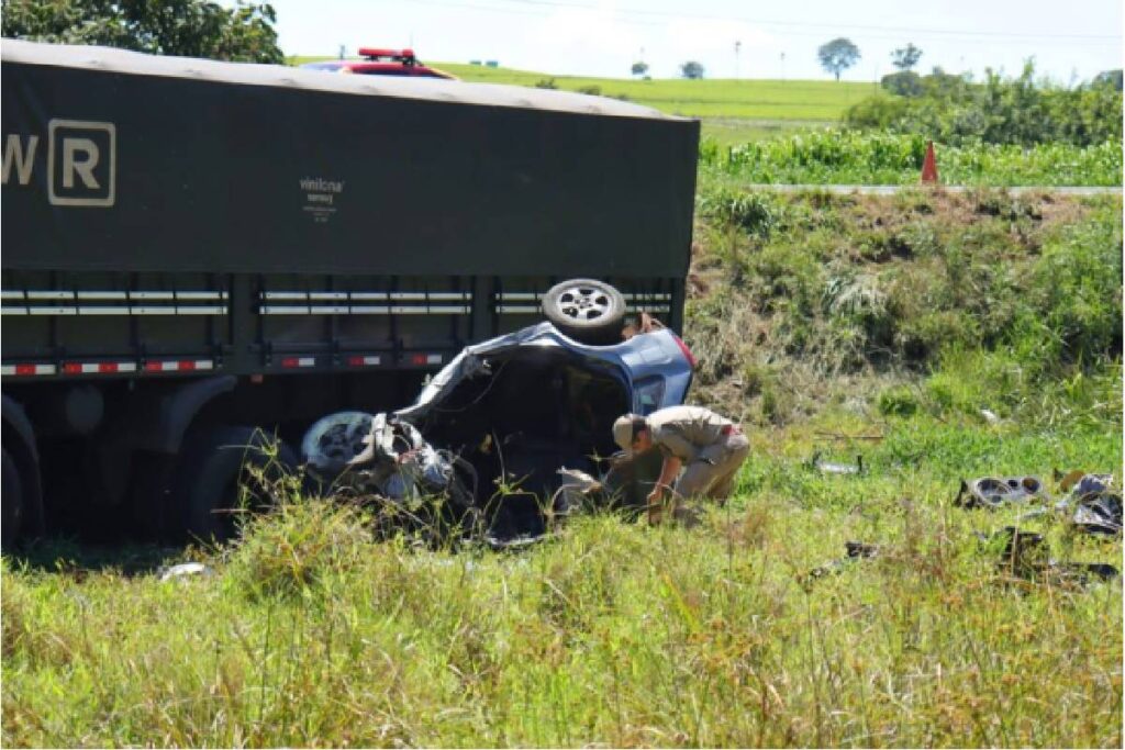 acidente-pr-092-mata-crianca