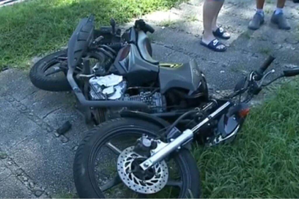 acidente-vila-izabel-moto-carro acidente-vila-izabel-moto-carro
