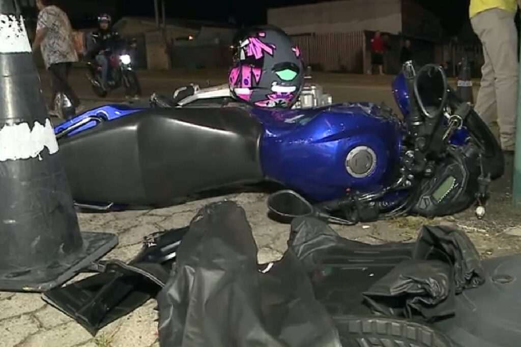 acidente-xaxim-curitiba-motociclista-ferido acidente-xaxim-curitiba-motociclista-ferido