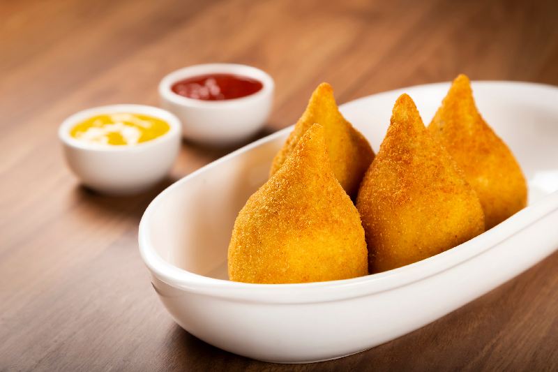 adianta-treinar-e-comer-coxinha