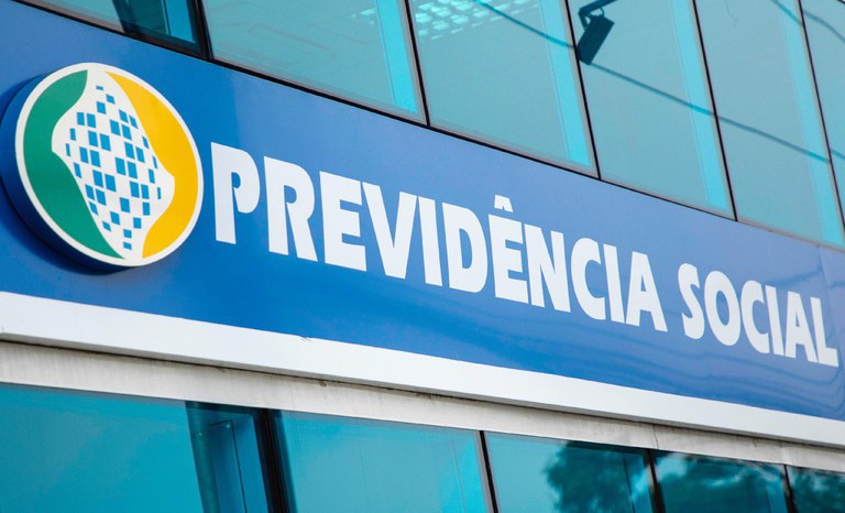 afcdd101-e04e-4276-92e8-65940d6f5cc9 servidores inss