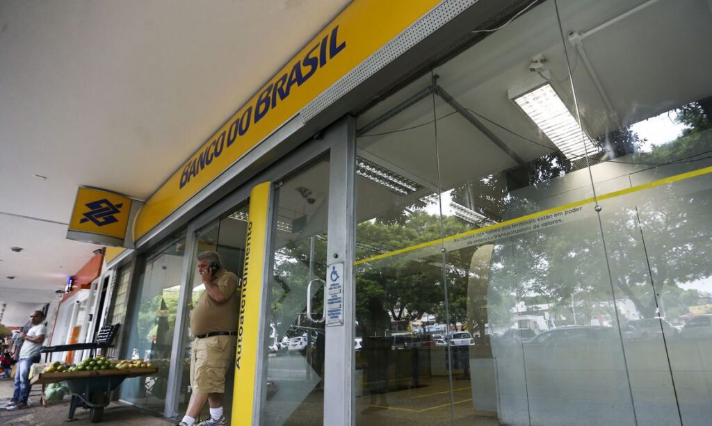 Fachada de Agência do Banco do Brasil. bancos-feriado