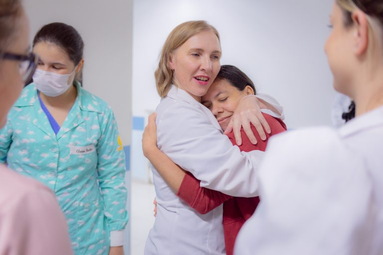 alta-bebe-489-dias-internada