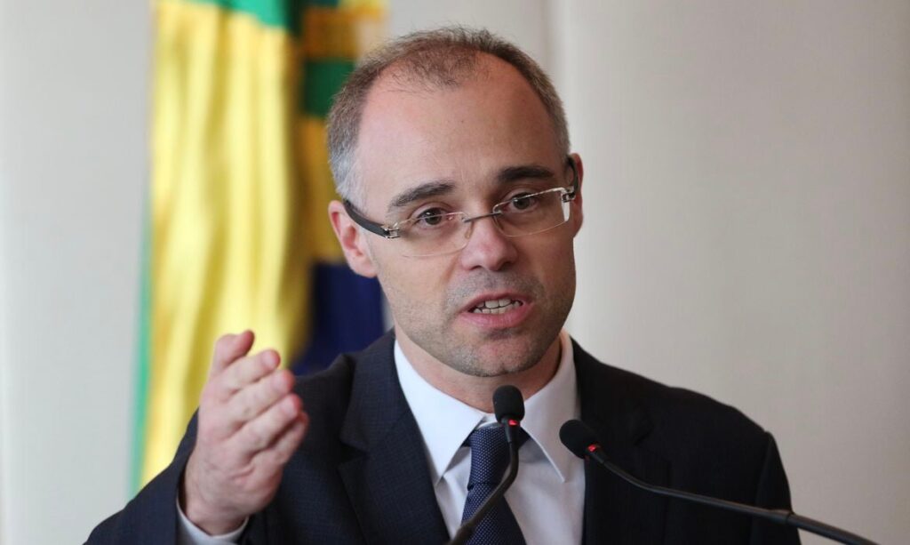 andre-mendonca-sabatina