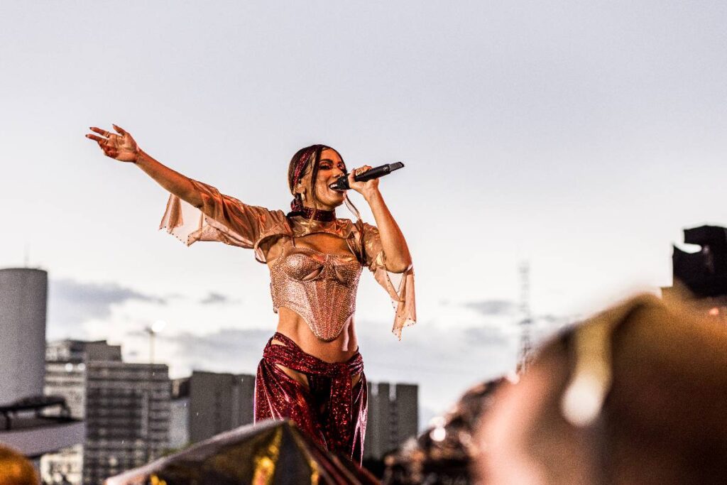 anitta-pre-carnaval-curitiba