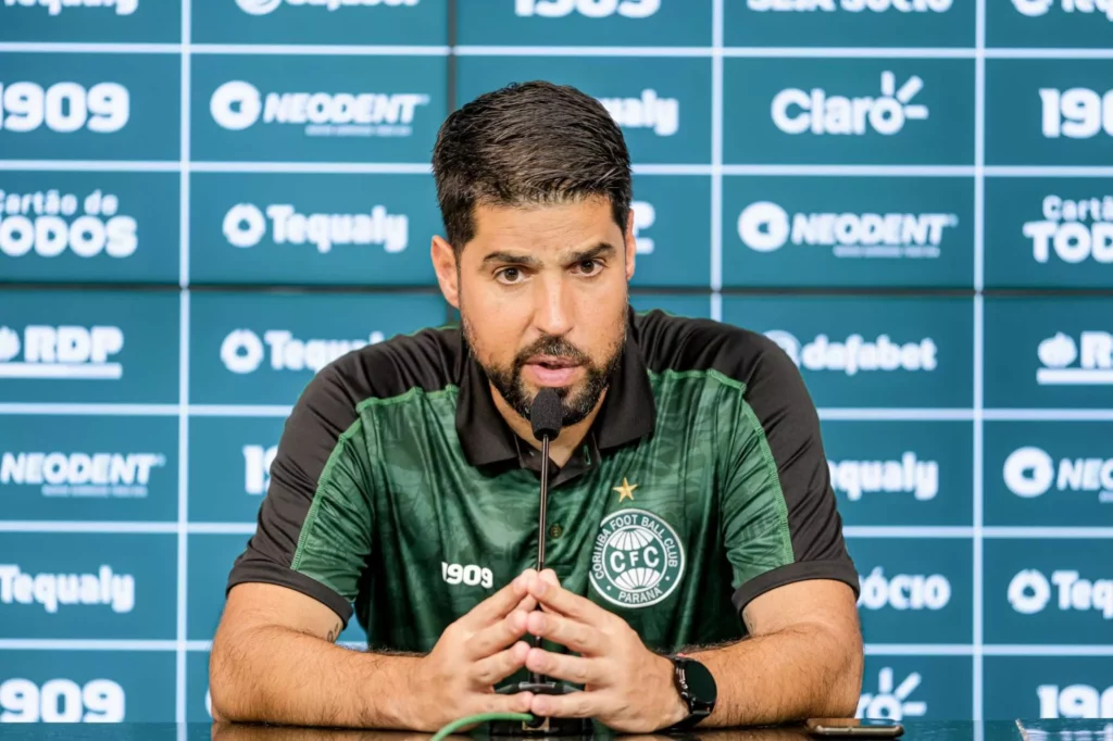 antonio-oliveira-coritiba antónio oliveira coritiba