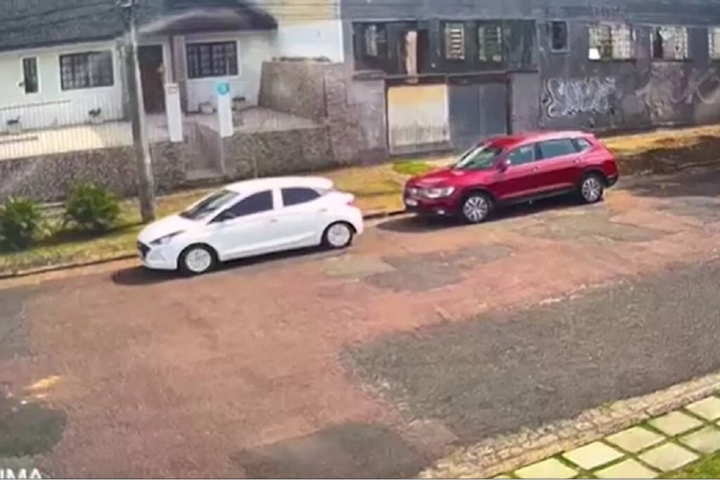 assalto-loja-carros-curitiba